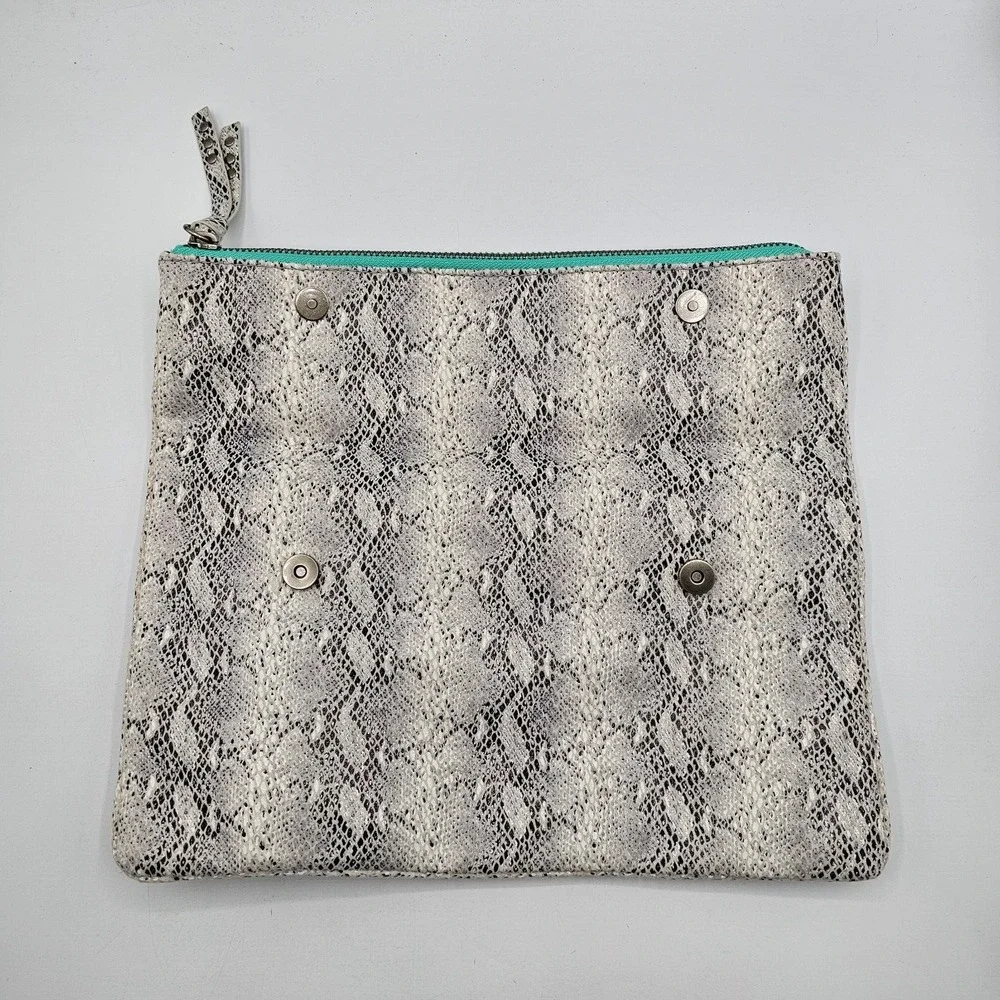 American Eagle Clutch‎ Gray Snake Print Zipper Foldover Wallet Makeup Purse